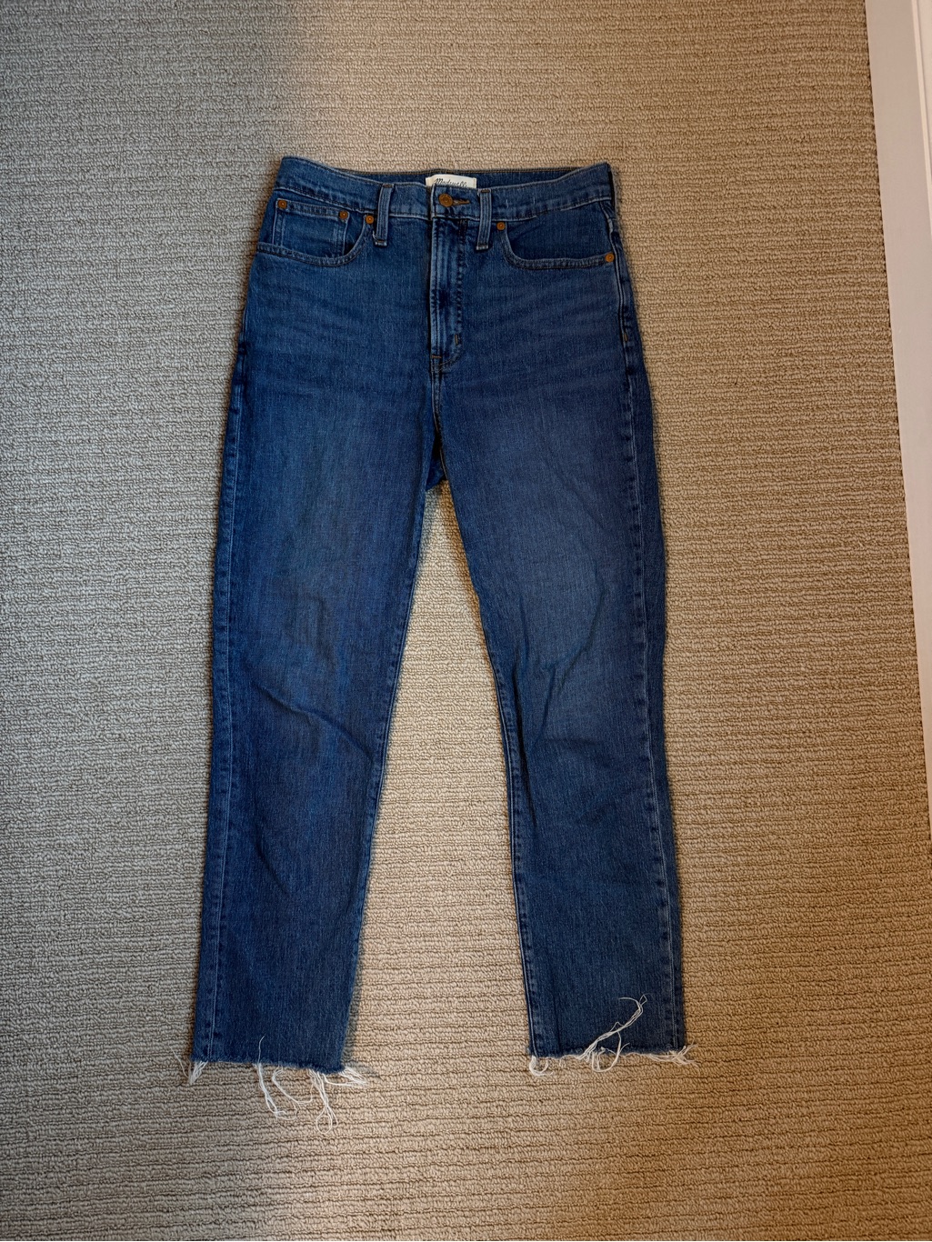Madewell The Perfect Vintage Jean - Dark Blue Straight Leg Jeans With Raw Hem